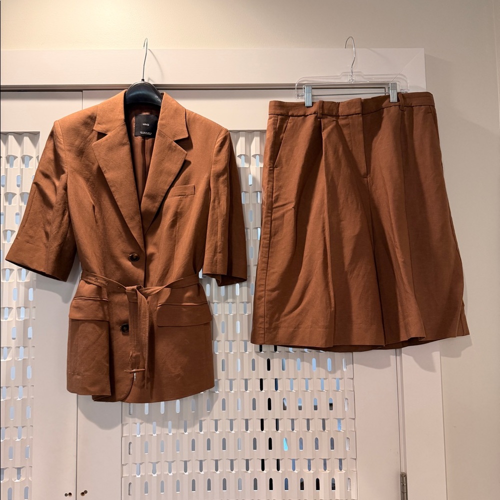 MNG Mango Short Sleeve / Short Suit Sz 8